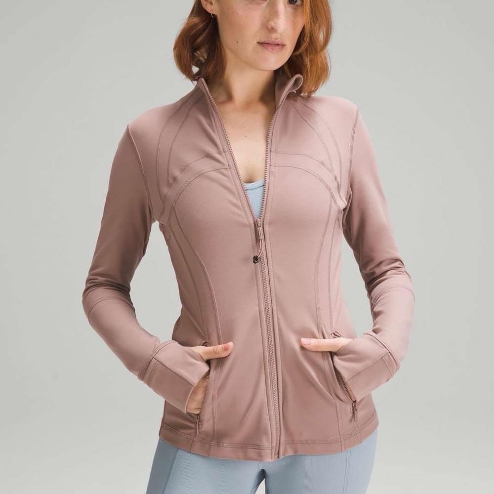 Lululemon Jacket in Twilight Rose Size 6